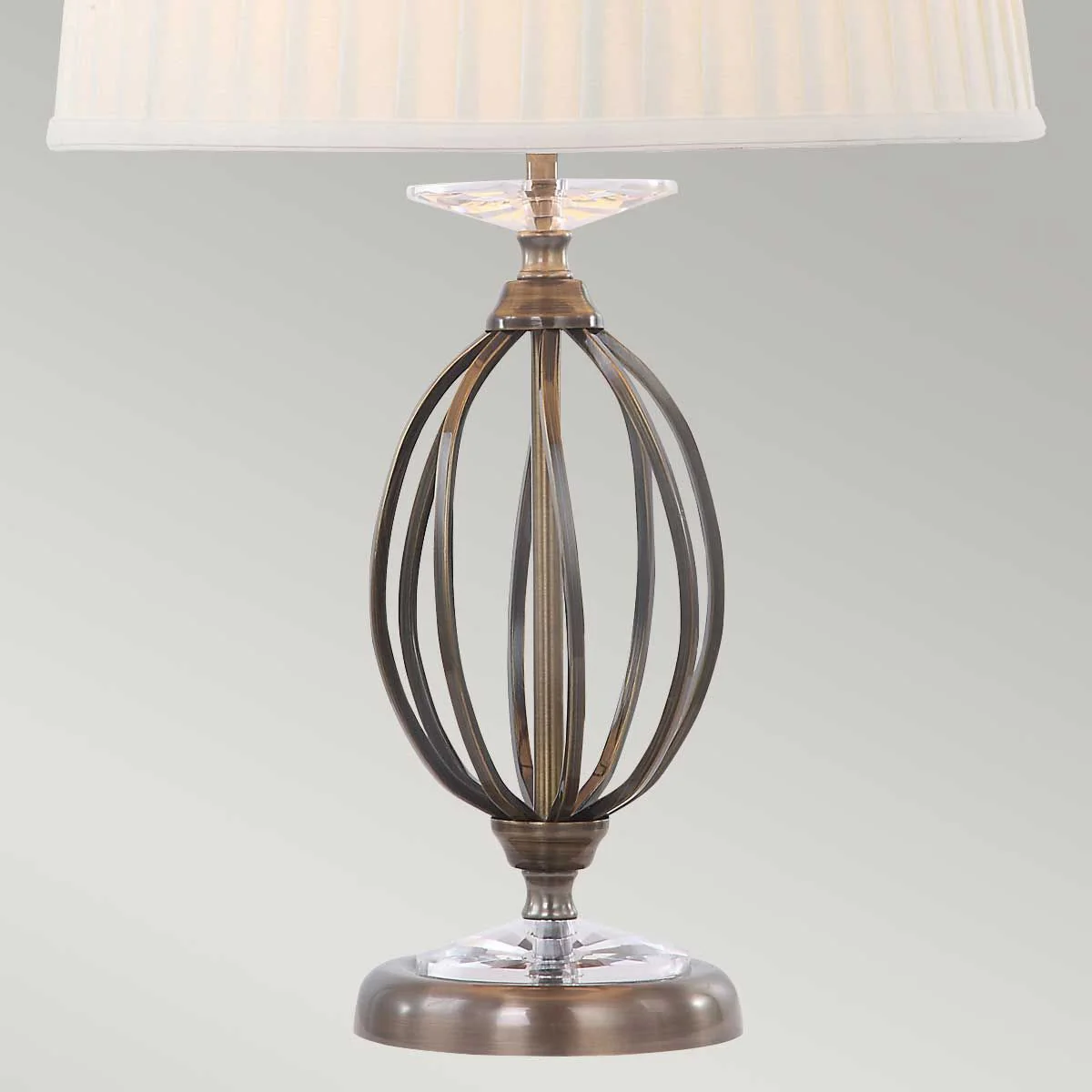 Aegean 1-flammige Tischlampe - Gealtertes Messing mit elfenbeinfarbenem Schirm - Image 5