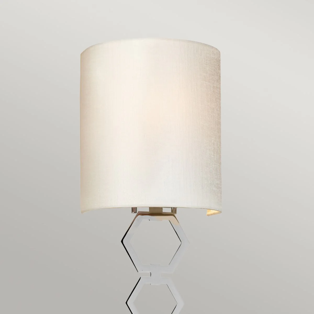 Clark Small Wandleuchte mit 1 Licht, poliertes Chrom, Lampenschirm aus elfenbeinfarbener Kunstseide - Image 2
