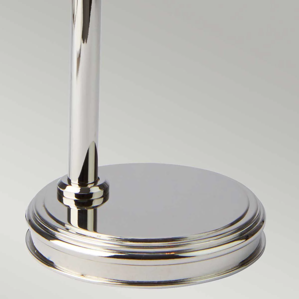 Tischlampe „Douille“ mit 1 Licht, poliertes Nickel, klarer Schirm - Image 6